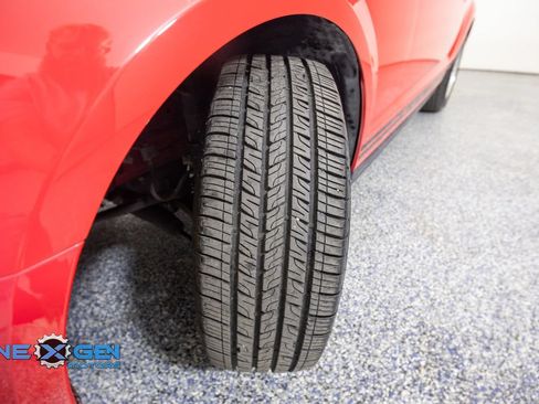 Used 2006 Ford Mustang Coupe RWD image 38