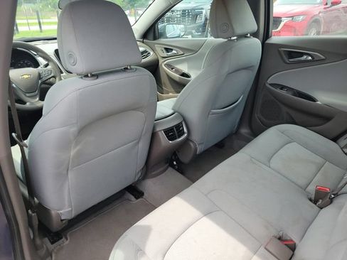 Used 2025 Chevrolet Malibu LT FWD image 11