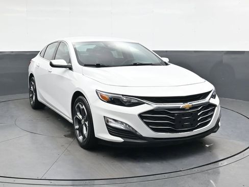 Used 2023 Chevrolet Malibu LT image 1