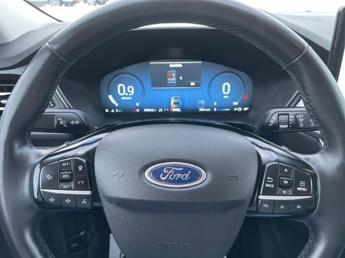 Used 2024 Ford Escape Platinum image 6
