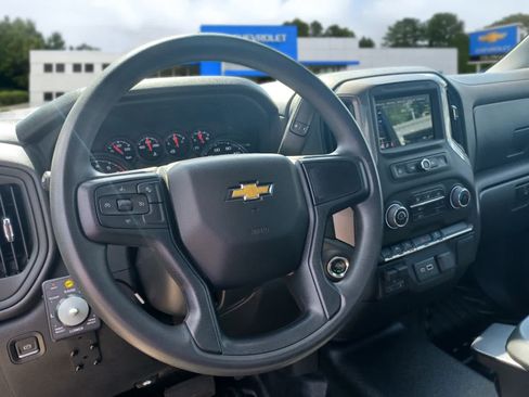 Used 2023 Chevrolet Silverado 1500 W/T w/ WT Value Package AWD/4WD image 9