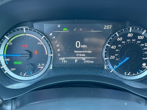 Used 2025 Toyota Highlander XLE AWD/4WD image 35