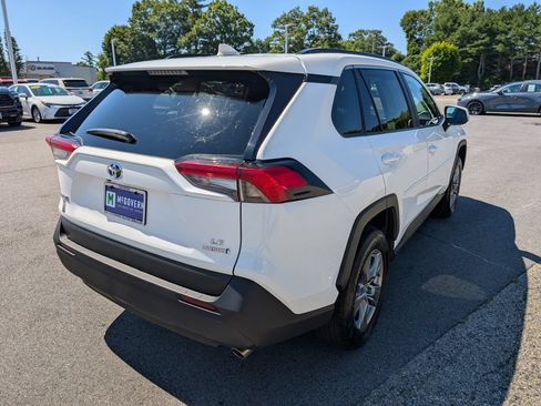 Used 2024 Toyota RAV4 LE AWD/4WD image 6