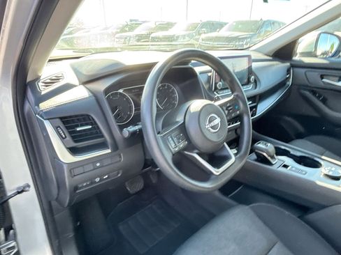Used 2024 Nissan Rogue SV image 46
