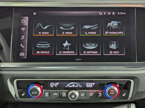 New 2025 Audi Q3 2.0T Premium image 16