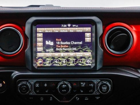 Used 2020 Jeep Gladiator Rubicon image 15