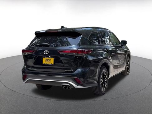 Used 2025 Toyota Highlander XSE AWD/4WD image 15
