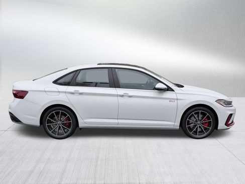 Certified 2025 Volkswagen Jetta GLI Autobahn image 8