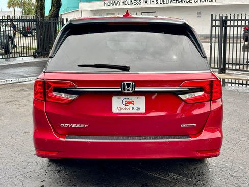 Used 2024 Honda Odyssey Touring image 5