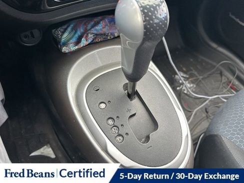 Used 2015 Nissan Juke SV w/ Technology Package image 16