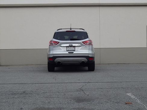 Used 2014 Ford Escape SE w/ SE Chrome Package image 4