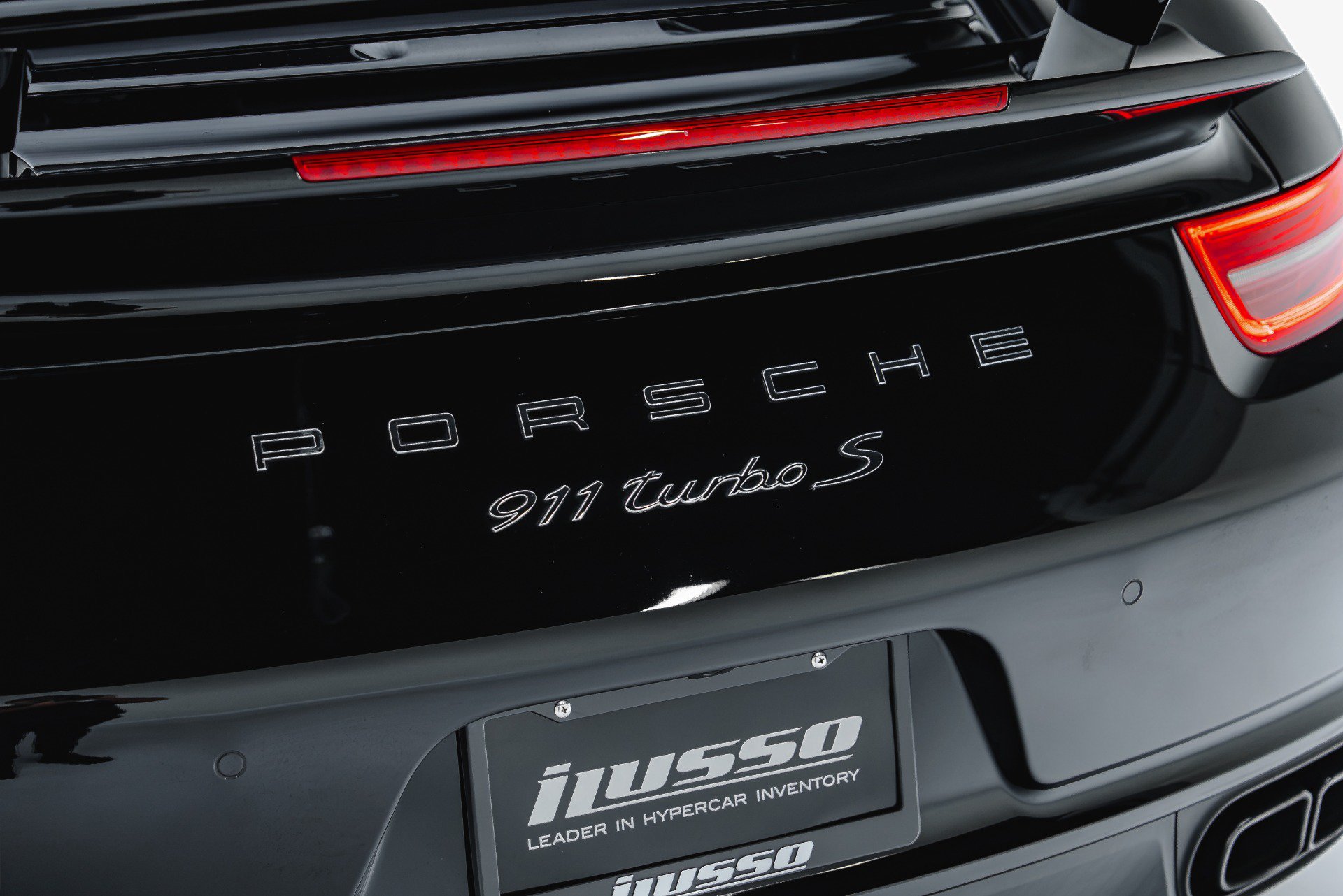 Used 2014 Porsche 911 Turbo S AWD/4WD image 29