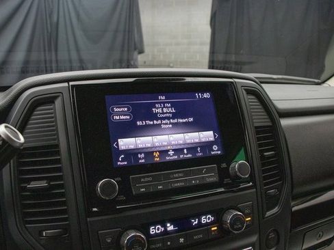 Used 2024 Nissan Titan SV w/ SV Convenience Package image 31