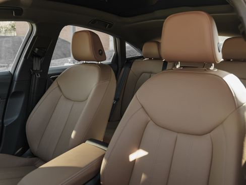 Certified 2025 Audi A5 2.0T Premium w/ Convenience Package image 22