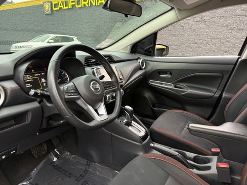 Used 2021 Nissan Versa SR image 15
