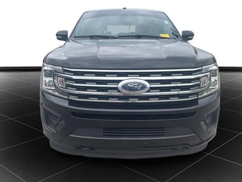 Used 2019 Ford Expedition XLT w/ Equipment Group 201A AWD/4WD image 8