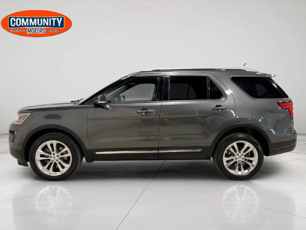 Used 2018 Ford Explorer XLT w/ Equipment Group 202A AWD/4WD image 3
