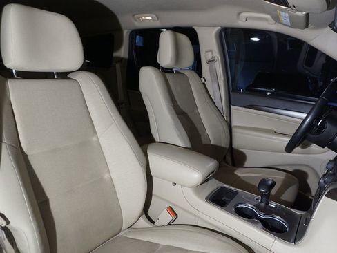 Used 2015 Jeep Grand Cherokee Laredo w/ Quick Order Package 23E image 17