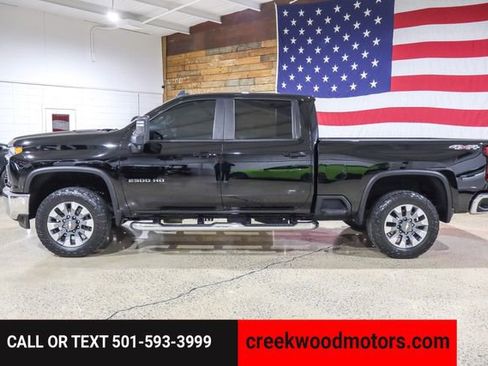 Used 2022 Chevrolet Silverado 2500 LT w/ Convenience Package image 6