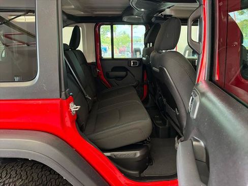 Certified 2025 Jeep Wrangler Unlimited Rubicon 4xe w/ Convenience Group AWD/4WD image 27