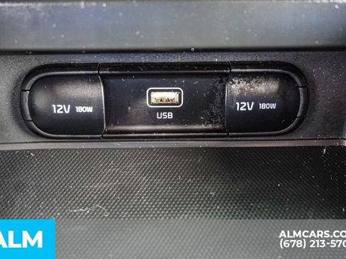 Used 2025 Kia Soul LX w/ LX Technology Package FWD image 41