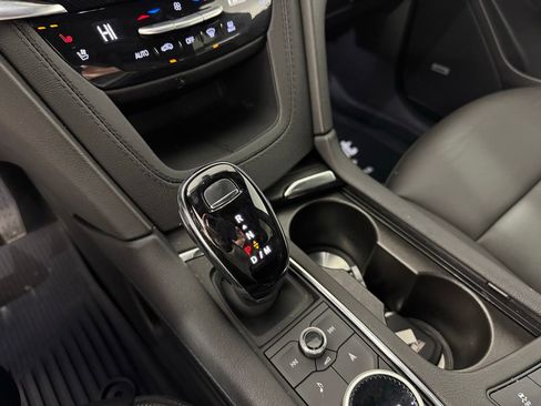 Used 2024 Cadillac XT6 Premium Luxury w/ LPO, Floor Liner Package AWD/4WD image 22