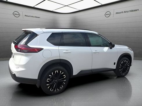 New 2026 Nissan Rogue SV image 4