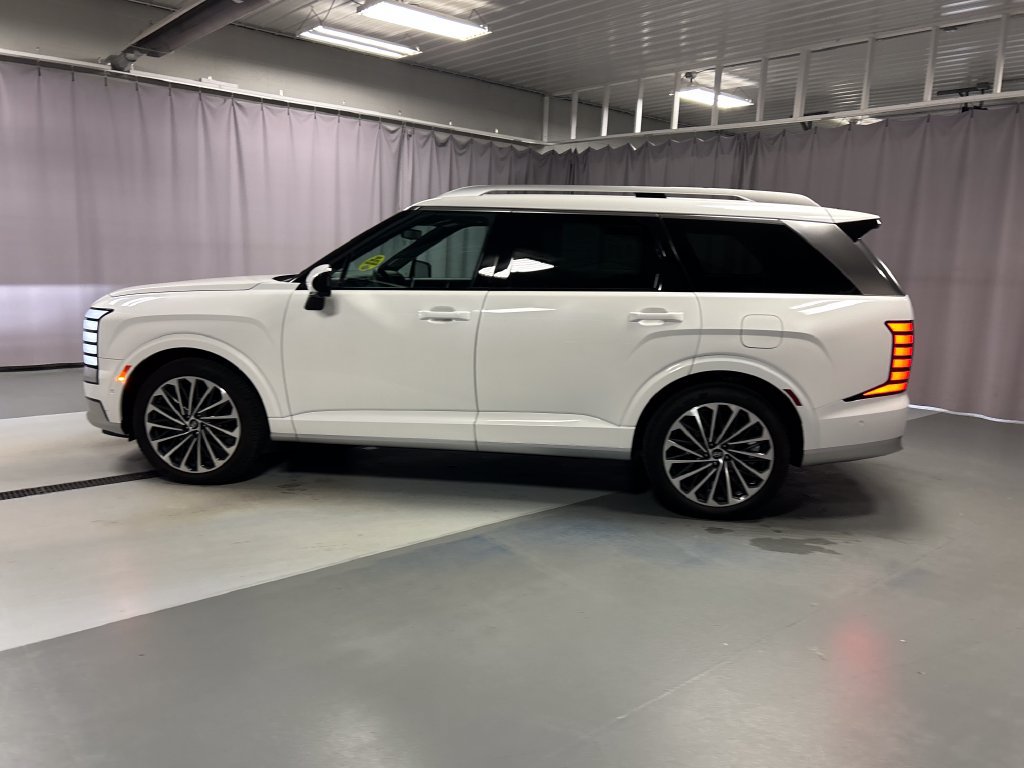 Used 2026 Hyundai Palisade Calligraphy AWD/4WD image 4