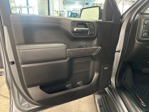 Used 2022 Chevrolet Silverado 1500 LTZ w/ LTZ Premium Package image 8