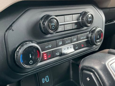 Used 2022 Ford Bronco Big Bend AWD/4WD image 3