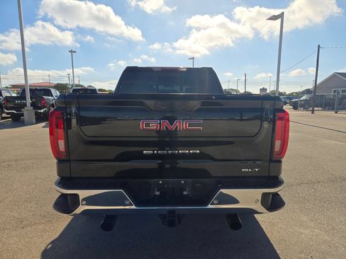Used 2020 GMC Sierra 1500 SLT RWD image 4