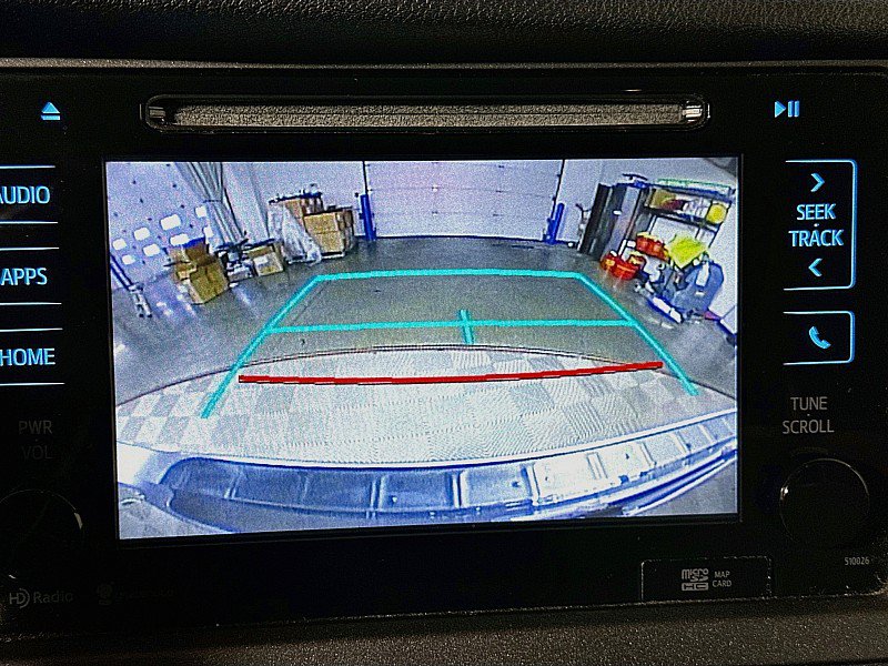 Used 2015 Toyota Sienna XLE w/ XLE Navigation Package FWD image 16