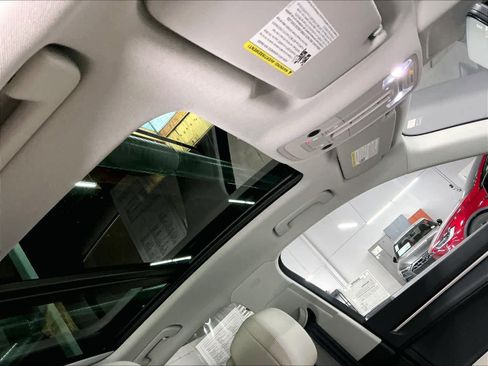 Certified 2025 Audi Q3 2.0T Premium w/ Convenience Package image 25