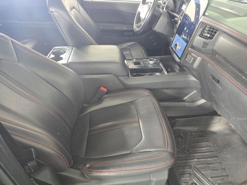 Used 2022 Ford Expedition Max Limited image 26