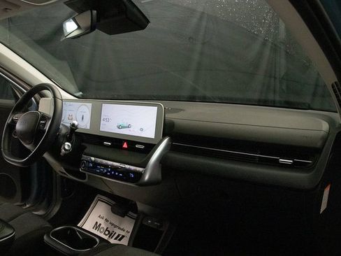Used 2024 Hyundai Ioniq 5 SEL image 15