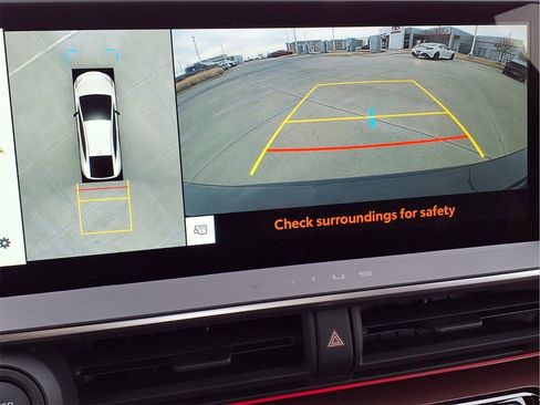 New 2026 Toyota Prius Plug-In Hybrid image 12