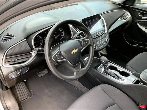 Used 2024 Chevrolet Malibu LT FWD image 16