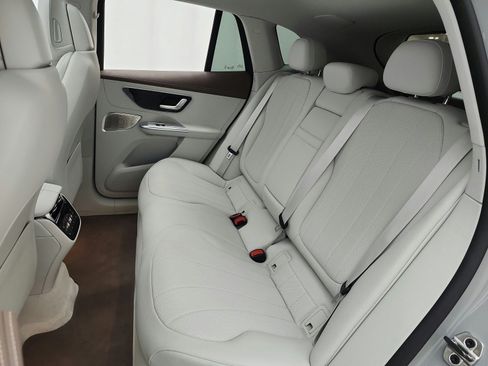 Used 2023 Mercedes-Benz EQE 350+ 4MATIC SUV image 13