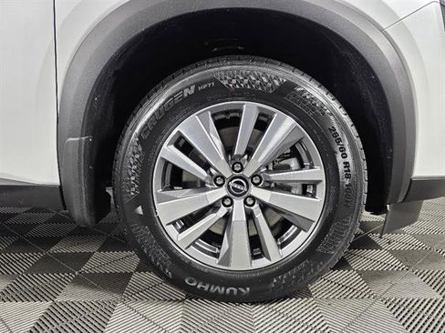 New 2026 Nissan Pathfinder SL AWD/4WD image 12