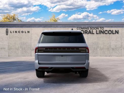 New 2027 Lincoln Navigator Premiere RWD image 7