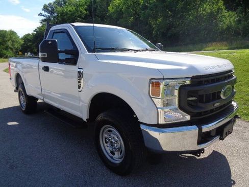 Used 2022 Ford F250 XL w/ Power Equipment Group AWD/4WD image 9