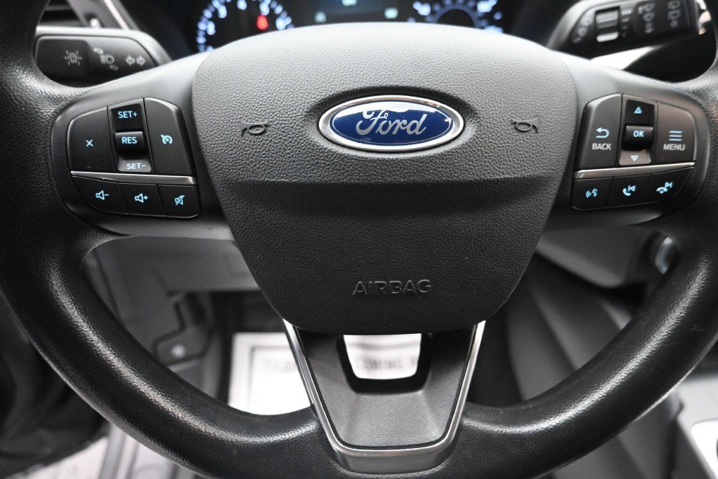 Used 2020 Ford Escape SE FWD image 17