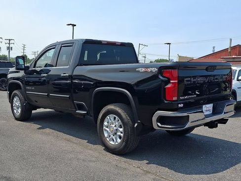 Certified 2024 Chevrolet Silverado 2500 LTZ w/ LTZ Convenience Package AWD/4WD image 4