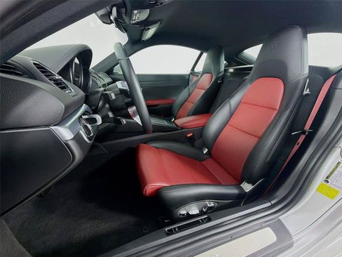Used 2024 Porsche 718 Cayman w/ Premium Package RWD image 5