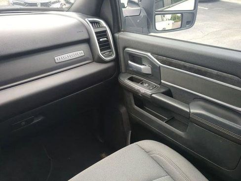 Certified 2024 RAM 3500 Big Horn AWD/4WD image 18