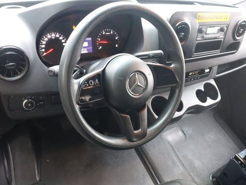 Used 2019 Mercedes-Benz Sprinter 144 image 8