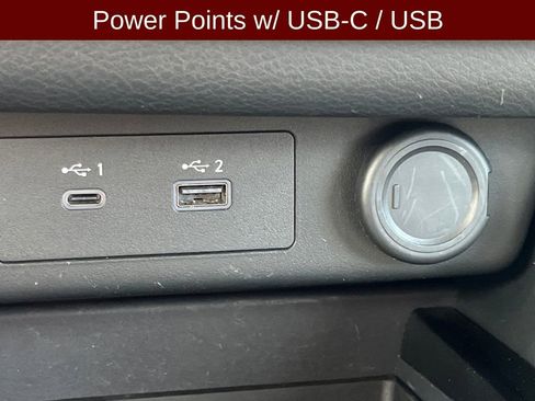 Used 2023 Nissan Rogue SV image 12