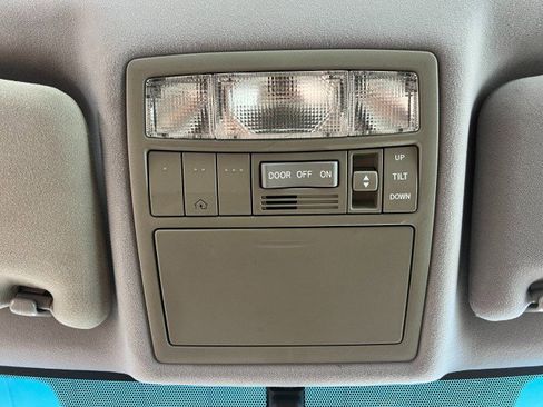 Used 2007 Toyota Camry Hybrid FWD image 27
