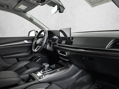Used 2023 Audi Q5 2.0T Premium Plus w/ Premium Plus Package AWD/4WD image 23