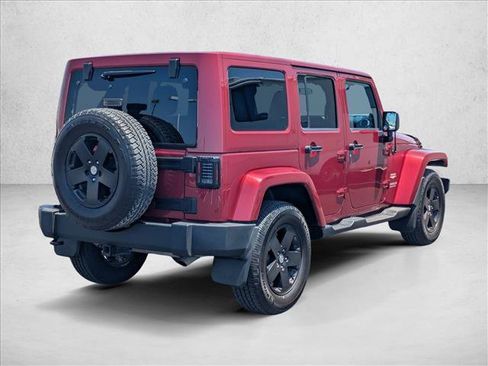 Used 2012 Jeep Wrangler Unlimited Sahara w/ Connectivity Group AWD/4WD image 5